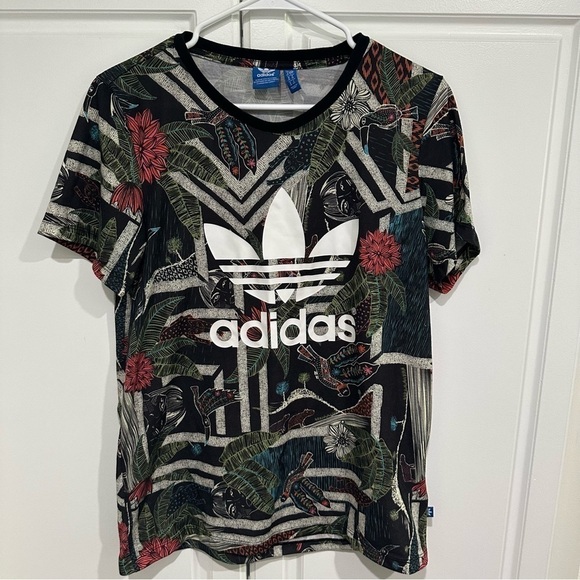Adidas Tee - Picture 1 of 4